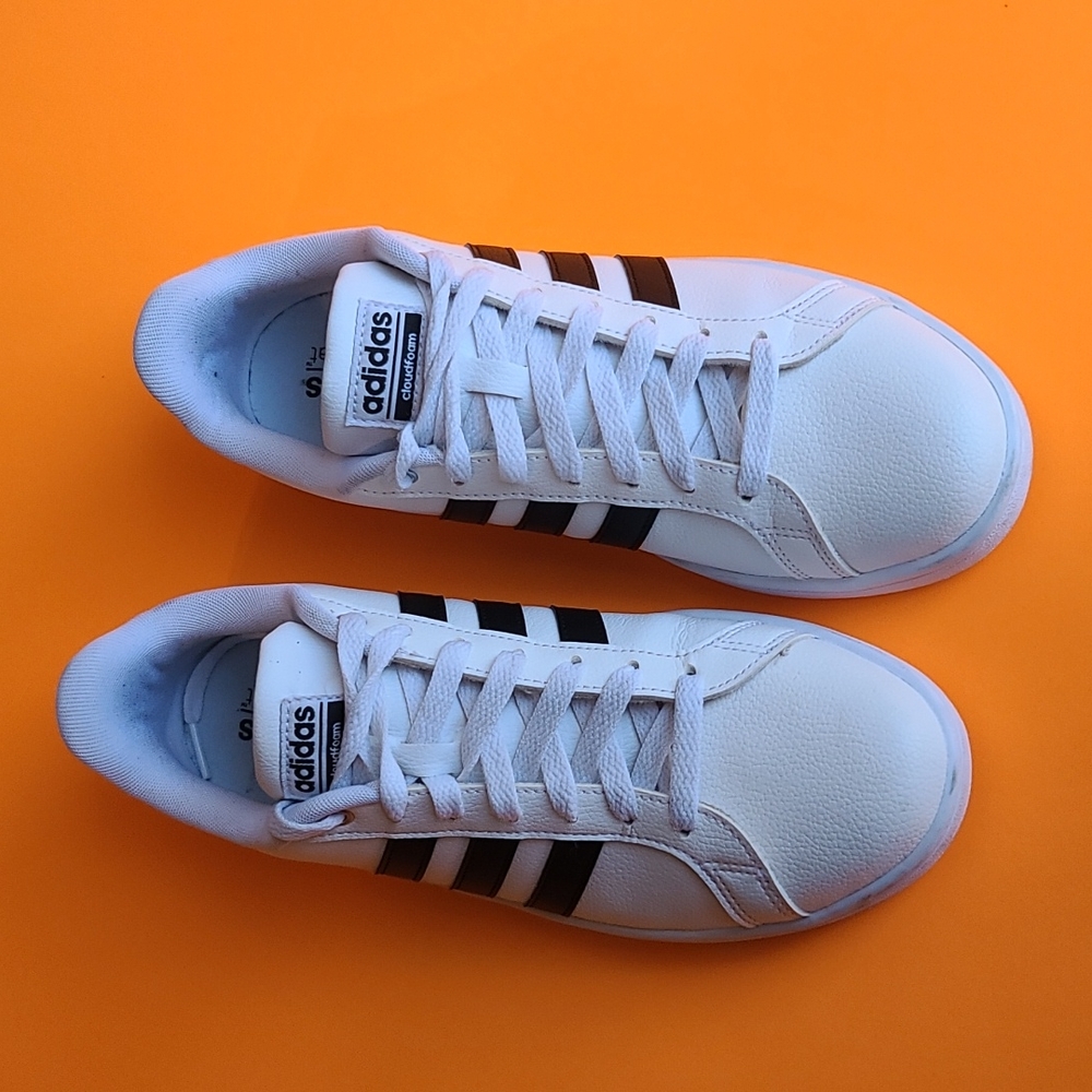 Shoes adidas size 8